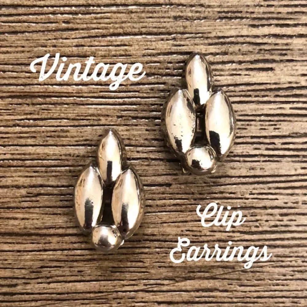 Vintage Silvertone Clip Earrings Retro Mod Shape